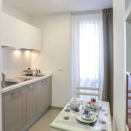 Apart Otel Finestre D'occidente