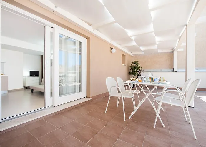 Finestre D'occidente Apart Otel 4*